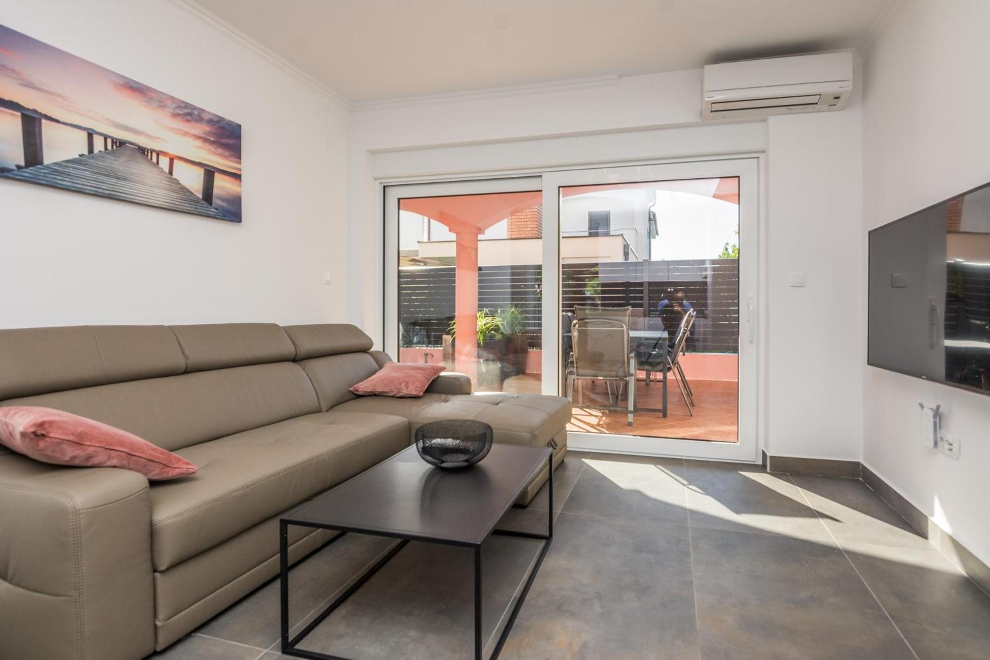 פריבלאקה Apartments Trogrlic מראה חיצוני תמונה