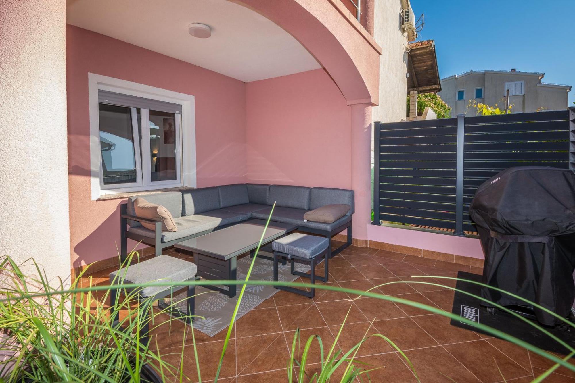 פריבלאקה Apartments Trogrlic מראה חיצוני תמונה