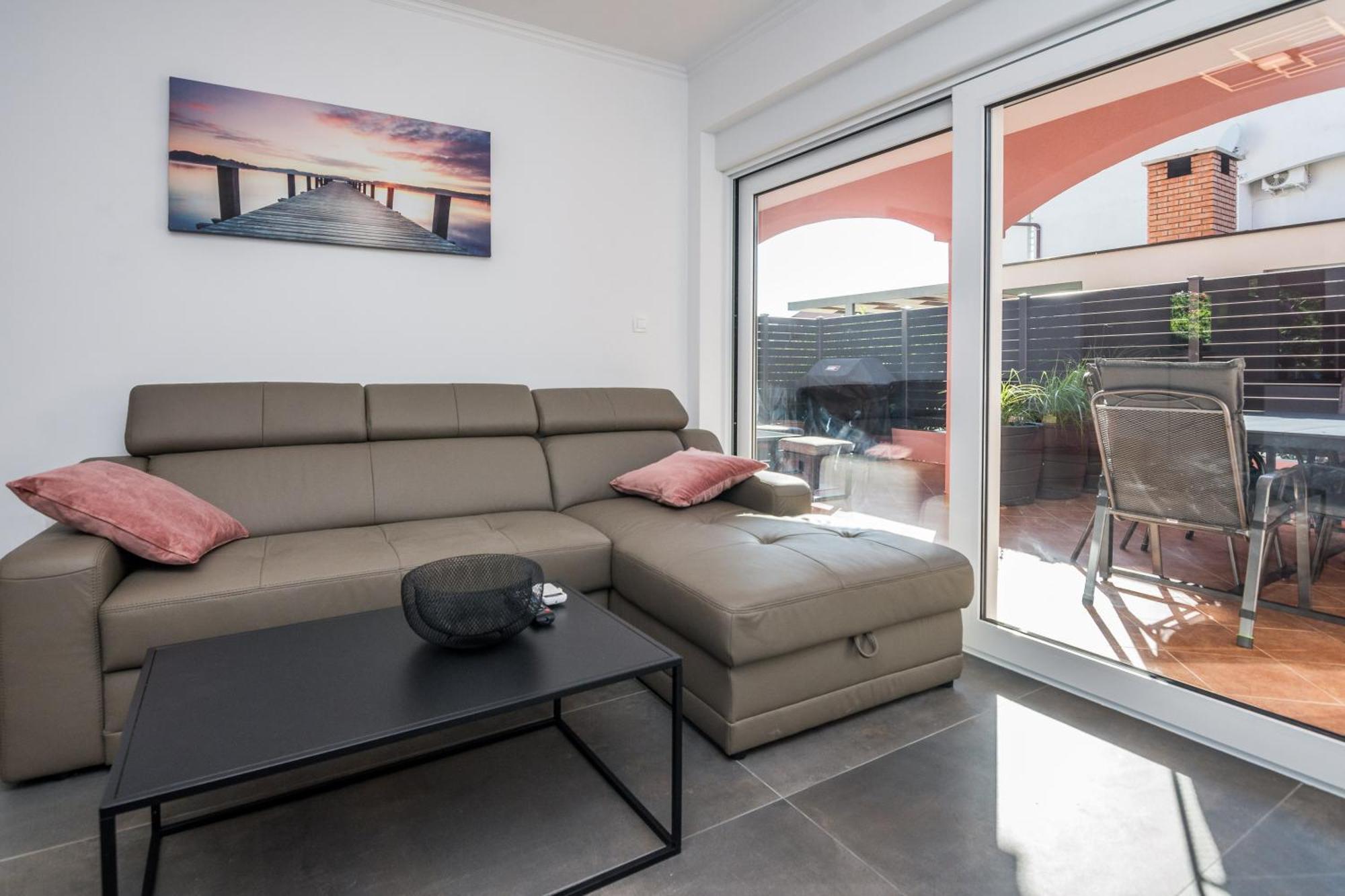 פריבלאקה Apartments Trogrlic מראה חיצוני תמונה